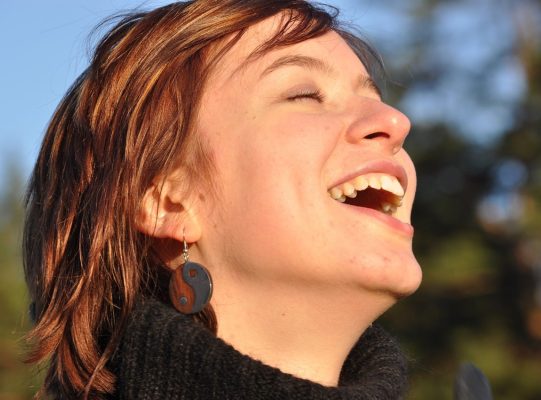 Vitalotherapie laughter-1532978_1280
