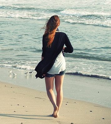 beach-woman-1149088_960_720